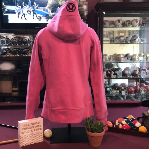 ❌SOLD❌Pink w/ some glitter Lululemon Scuba Jacket - Picture 3 of 4